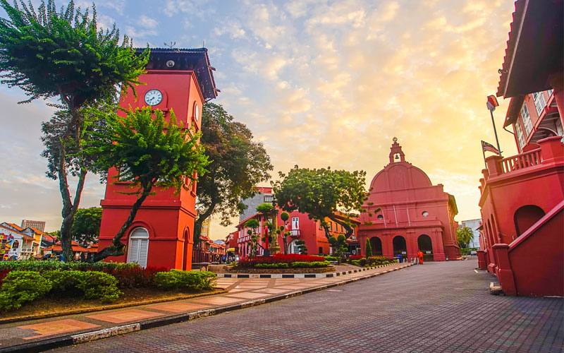 Your Luxurious Escape Awaits